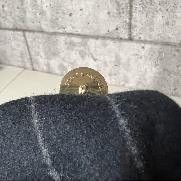 DOLCE & Gabbana Virgin Wool Pinstripe Blazer in Navy Blue w/Leopard Print Lining - Picture 8 of 15